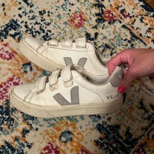 Women’s Velcro Veja light blue suede size 7.5